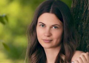 ДРАГАНА ЛИСИЋ: ОДВАЈАЊЕ