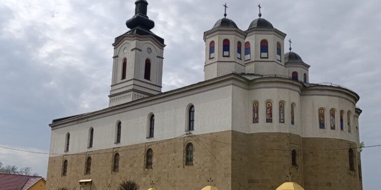 ЧУВАР ВЈЕРЕ И СРПСТВА У ПОСАВИНИ: Храм у Обудовцу је највећа богомоља у Српској (ФОТО)